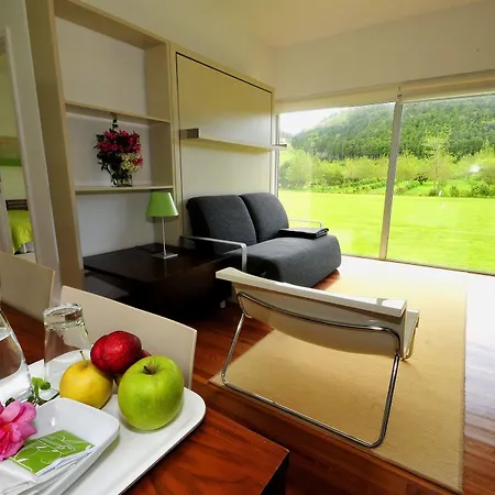 Furnas Forest Living 4*
