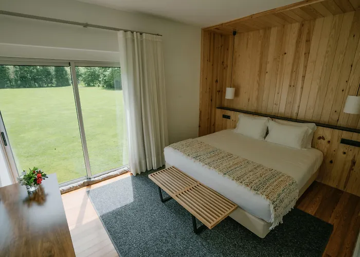 מלון Forest Living פורנס